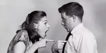 Distinciones 71 de quién depende